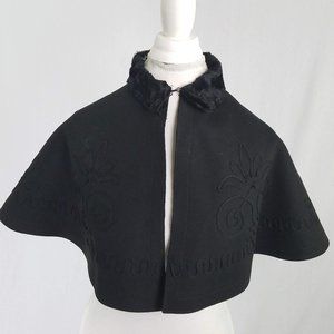 *VINTAGE*  Black Mourning Capelet
